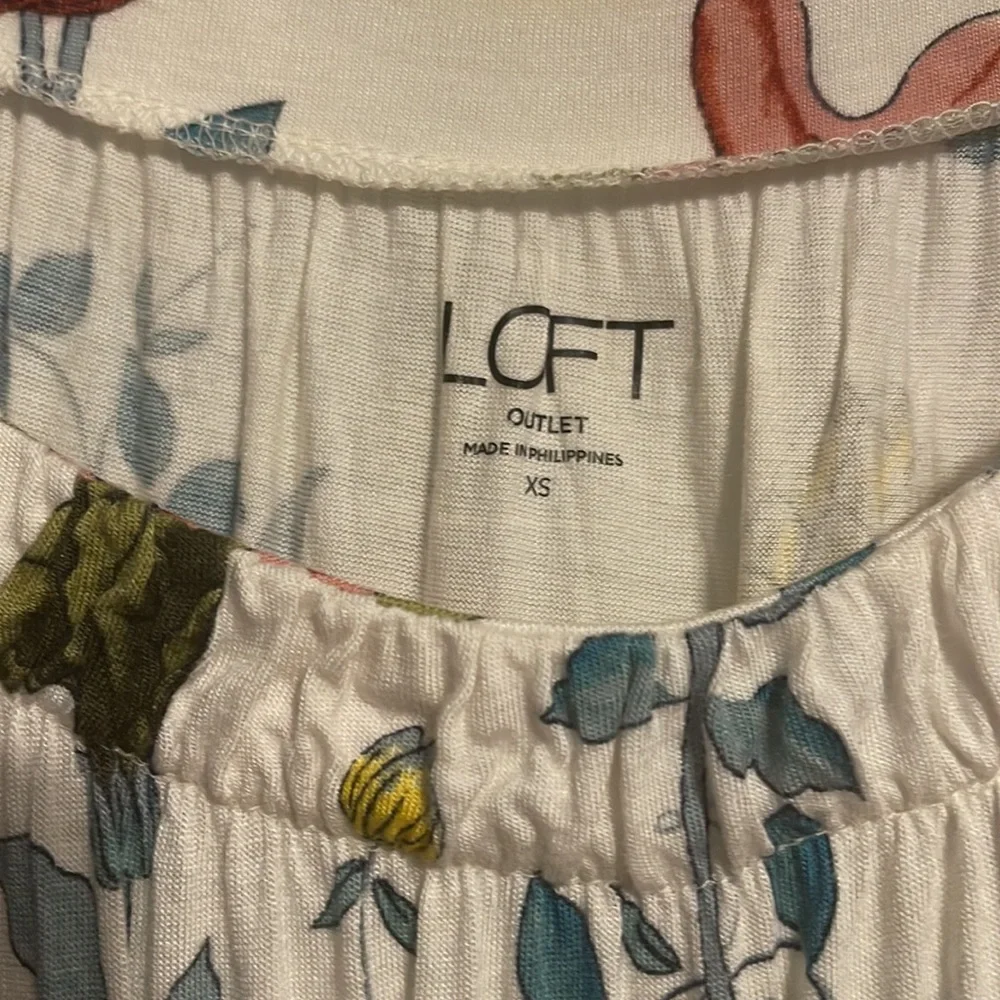NWOT Loft Outlet sleeveless shirt size XS - Picture 2 of 7